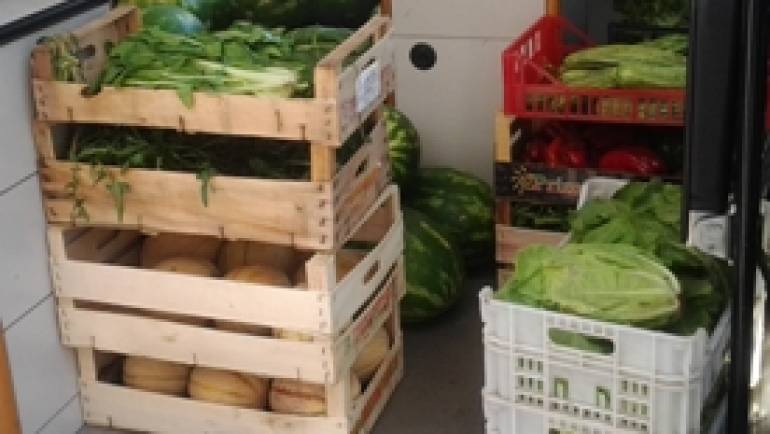 Carabinieri e Polizia Locale di Ciampino interrompono smercio di frutta “low-cost” senza tracciabilita’ destinata a Roma e castelli romani