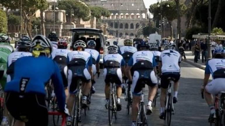 Domenica 13 ottobre granfondo ciclistica dei castelli romani.