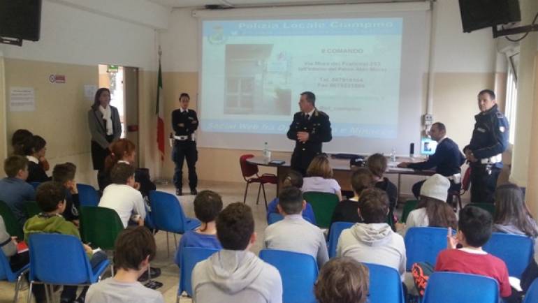 Cyberbullismo e pericoli del web: la Polizia Locale incontra gli studenti delle scuole medie di Ciampino.