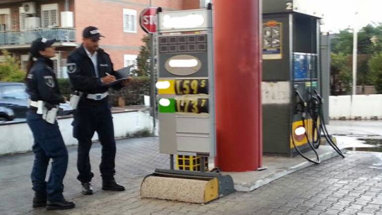 Ciampino: la Polizia Locale controlla i prezzi dei benzinai. Il 25% sono irregolari