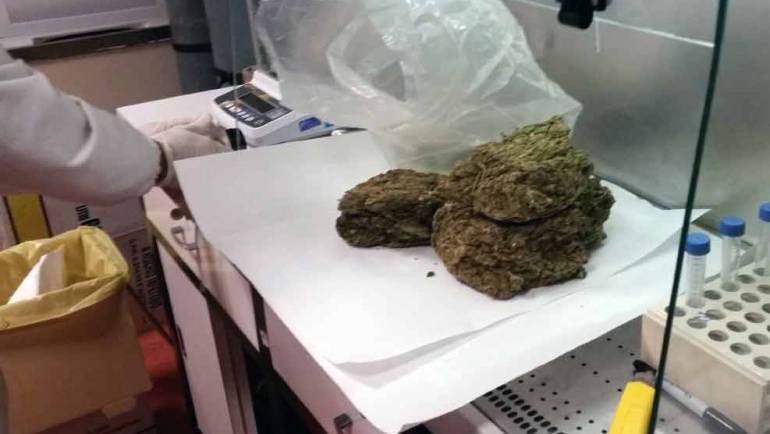 Ciampino. Guardia di Finanza e Polizia Locale sequestrano 1,3 Kg di droga tra marijuana e hashish