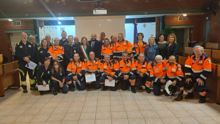 Consegnati gli attestati di merito ai volontari del Gruppo Comunale della Protezione Civile “Adolfo Aceti” per l’attività Antincendio Boschivo 2022.