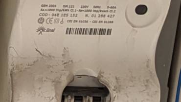 Ciampino operazione finalizzata alla tutela del patrimonio immobiliare pubblico: posto in sequestro un immobile occupato senza titolo e scovato il solito “furbetto” che rubava l’energia elettrica ai danni degli altri condomini.