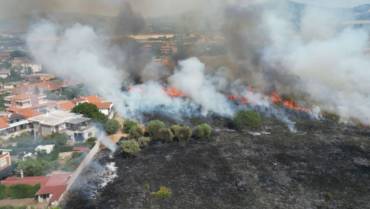 Importante incendio divampato in via Calatafimi