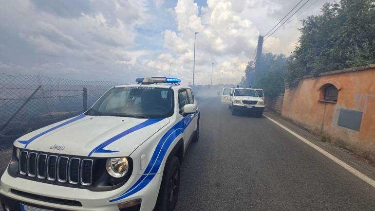 Due importanti incendi in corso a Marino: via Coste di Costarotonda e Cava dei Selci confine con il territorio comunale di Ciampino