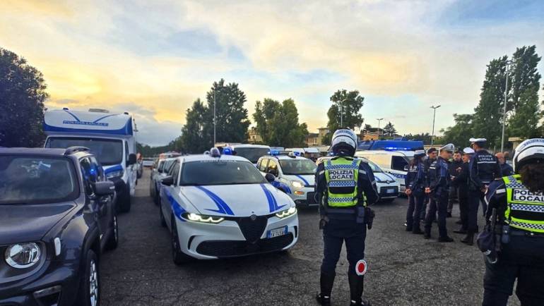 Ti piacerebbe lavorare in Polizia Locale? A Ciampino è aperto il bando di concorso per l’assunzione di Agenti di Polizia Scientifica, Motociclisti e Ruolo Ordinario